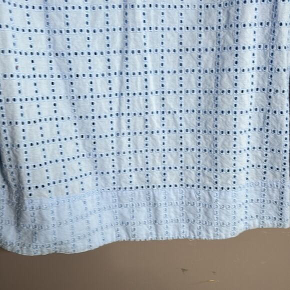 Neiman Marcus Light Blue Eyelet Tunic Top With Bell Sleeves Size 6 - Picture 4 of 9